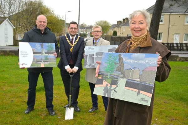 Tommy Gemmill Statue