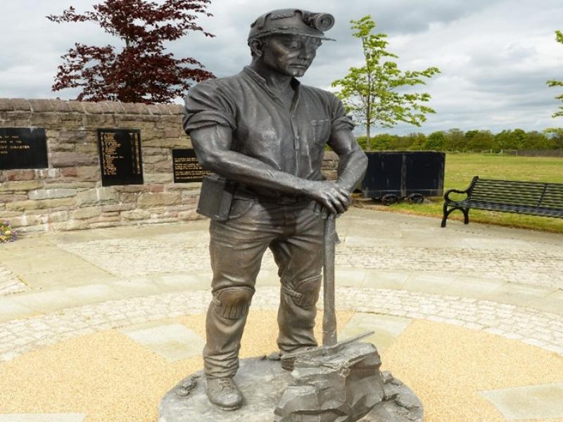 Auchengeich Miners Memorial, Moodiesburn