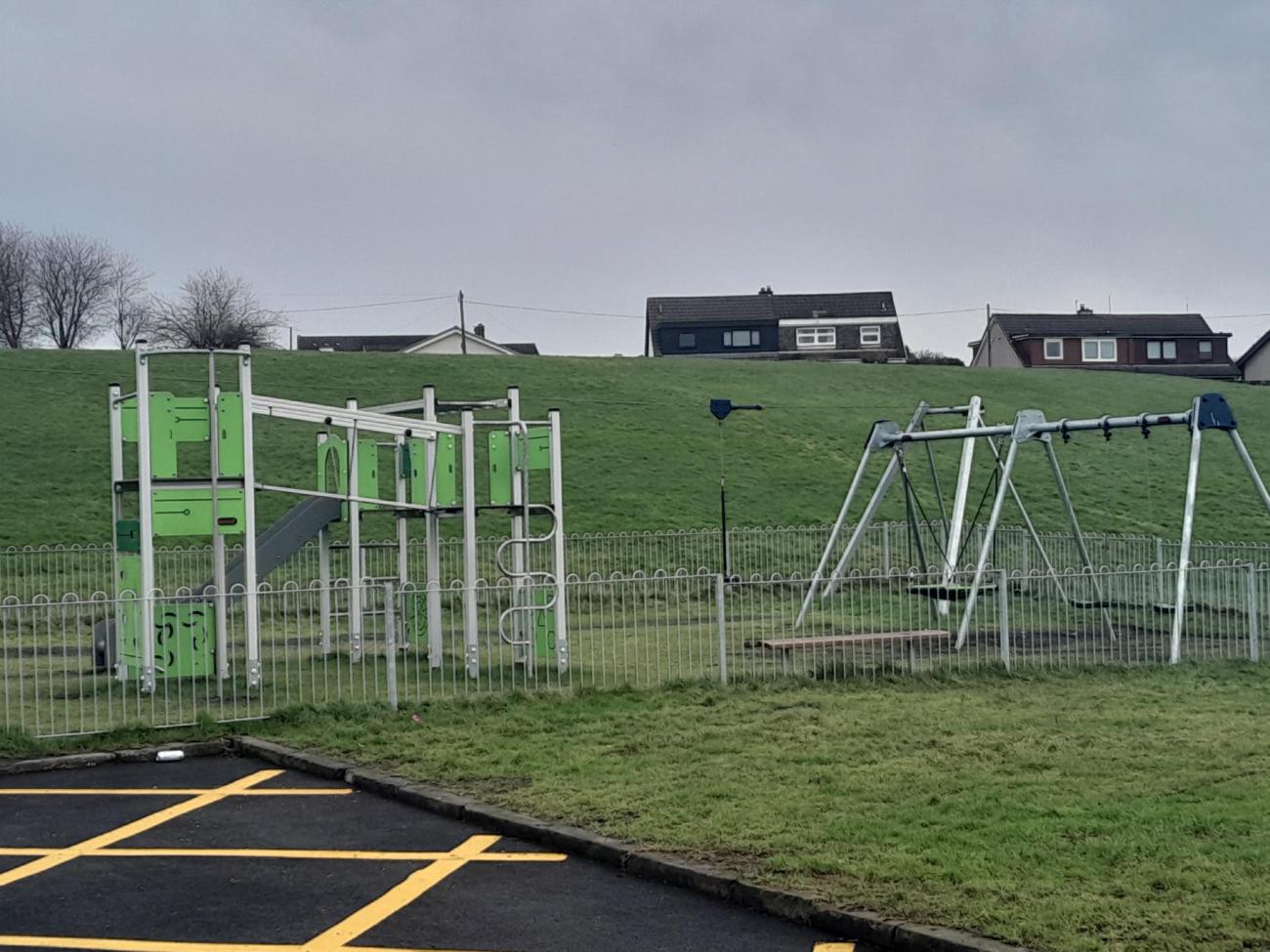 Calderigg Place Play Park (1)