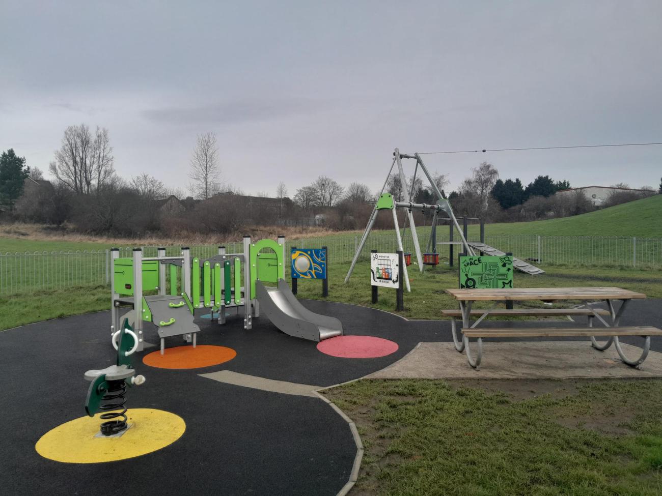Calderigg Place Play Park (2)